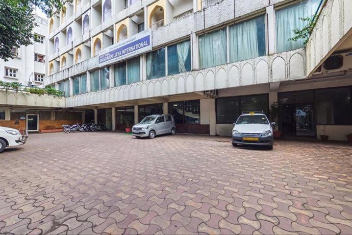 Hotel Jaya International Haiderabad Buitenkant foto